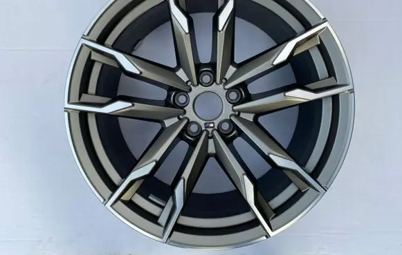 R19 alloy rim