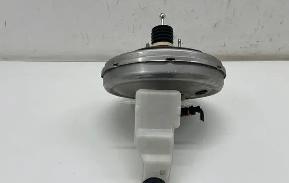 Peugeot 3008 III Brake booster 9840809880
