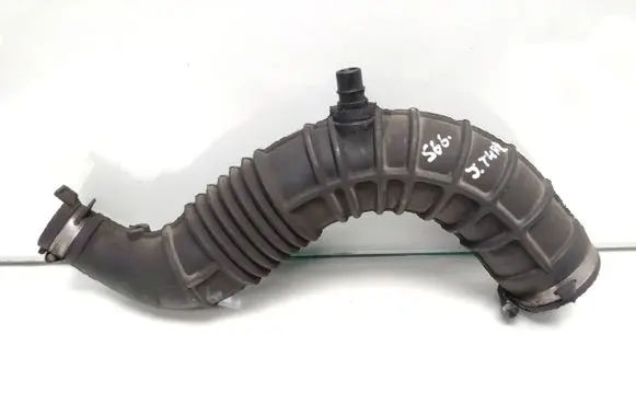 Nissan Qashqai Intercooler hose/pipe 8200500384B