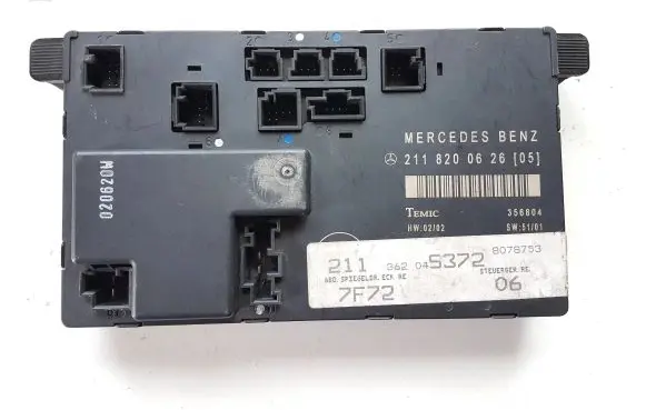 Mercedes-Benz E W211 Door control unit/module 2118200626