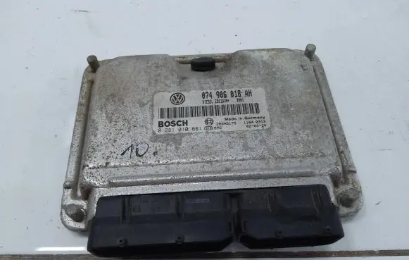 Volkswagen Transporter - Caravelle T4 Engine control unit/module 074906018AH 28SA5175 0281010681