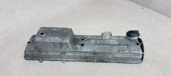 BMW 3 E30 Rocker cam cover 2241639 11222241639 M21D24