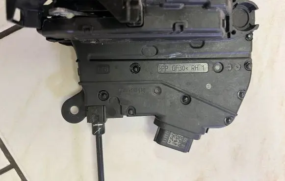 Renault Zoe Front door lock 805020094R