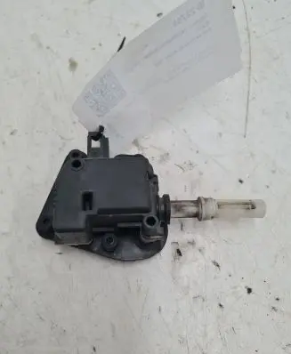Audi A4 S4 B6 8E 8H Tailgate boot lock/latch motor 8E9827833