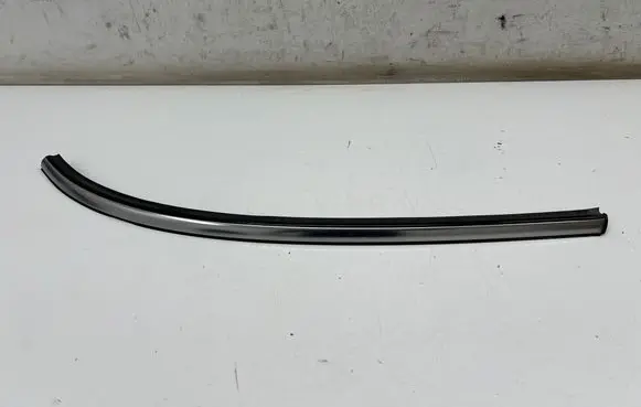 Mini Cooper Countryman R60 Rear side glass trim 
