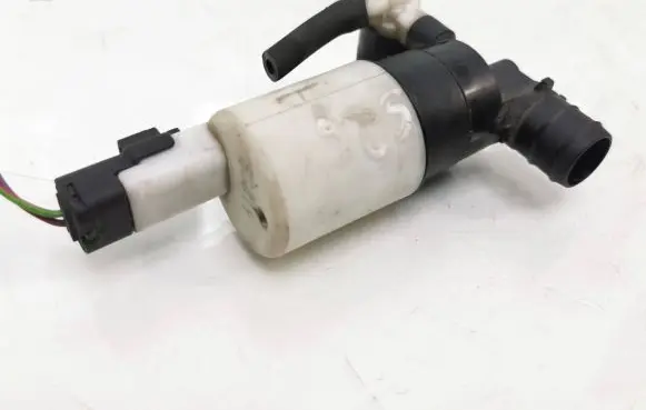Renault Trafic II (X83) Windscreen/windshield washer pump 8200295385 8200067015 9641553880