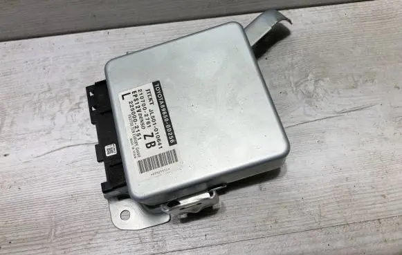 Toyota Yaris Power steering control unit/module 89650-0D256 2250002151 JL501010641