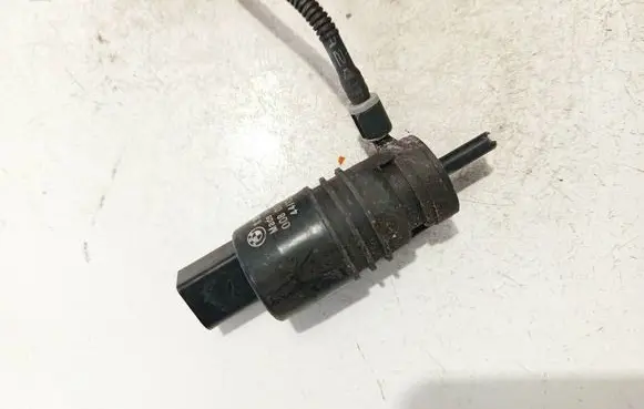 BMW 3 E46 Windscreen/windshield washer pump 8362154 008017