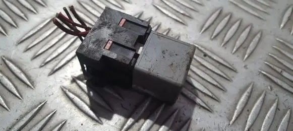 Seat Alhambra (Mk1) Other relay 191927841