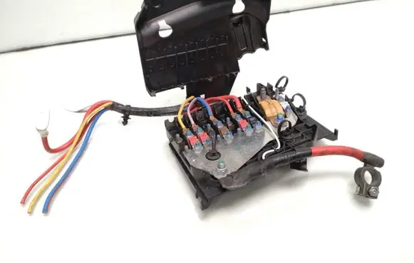 Ford Focus Positive wiring loom AV6T14A067BB 13897 19041