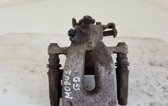 Rear brake caliper