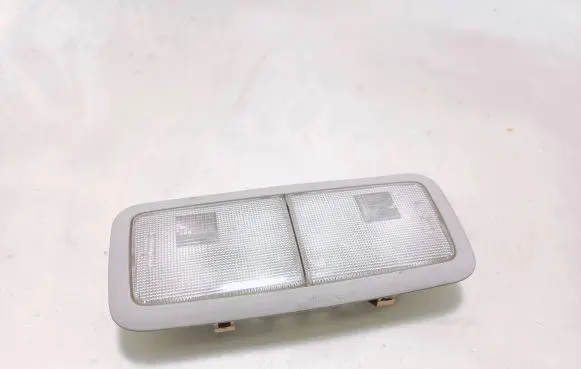 Toyota Avensis T270 Rear seat light 8125005030