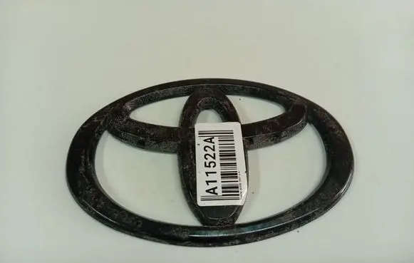 Toyota Auris 150 Manufacturer badge logo/emblem