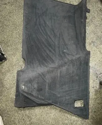 BMW 5 E34 Other trunk/boot trim element 8120250