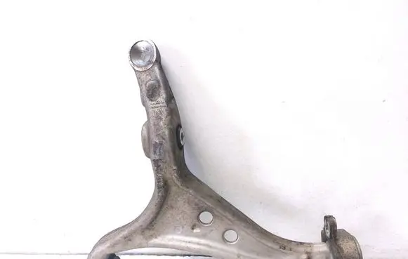 Front lower control arm/wishbone