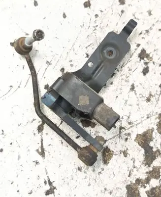 Headlight/headlamp level sensor