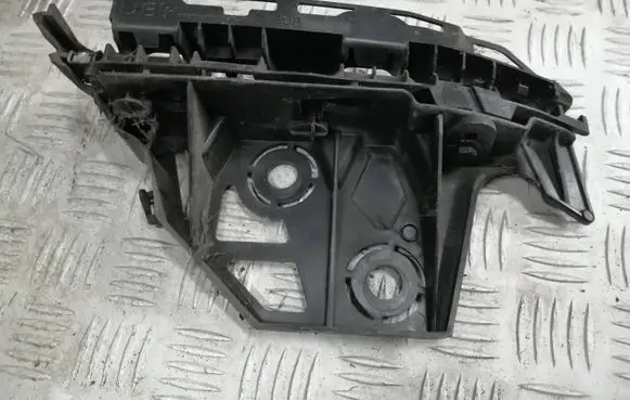 Peugeot 3008 I Front bumper mounting bracket 9684020980 9684021980