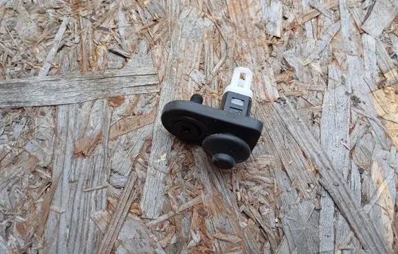 Hyundai i30 Front door sensor LF41 LF41J1