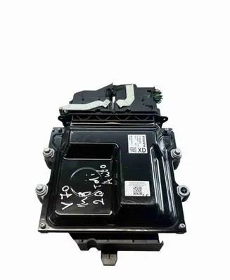 Volvo V70 Engine control unit/module 31452623