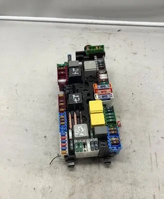 Mercedes-Benz Sprinter W907 W910 Fuse box set A9075450100