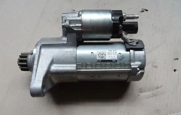Audi A1 Starter motor 438000-0212