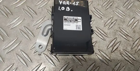 Toyota Yaris Engine control unit/module ECU 896900D120