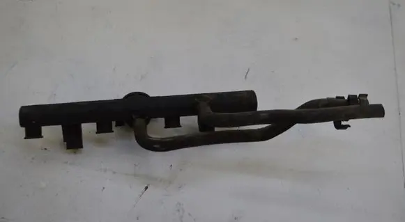 Volkswagen Polo III 6N 6N2 6NF Fuel main line pipe 030133319AA