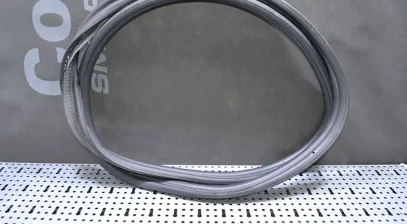 Saab 9-3 Ver2 Seal rubber (tailgate) 