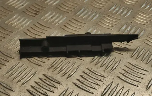 Land Rover Discovery Sport Radiator mount bracket 00207498
