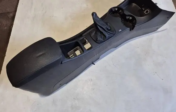 KIA Sportage Center console