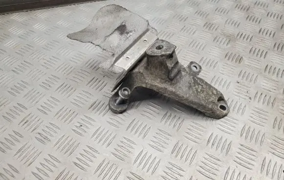 Audi A6 S6 C7 4G Engine mounting bracket 4G0199308N