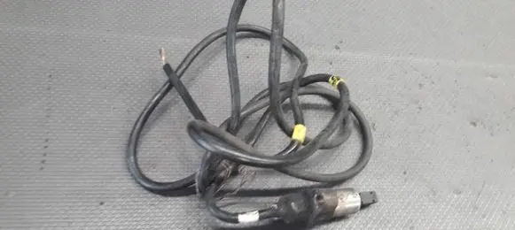 Volvo S70 V70 V70 XC ABS brake wheel speed sensor 100741-11051