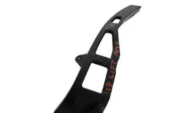 Mercedes-Benz CLA C117 X117 W117 Front bumper mounting bracket A1178857300
