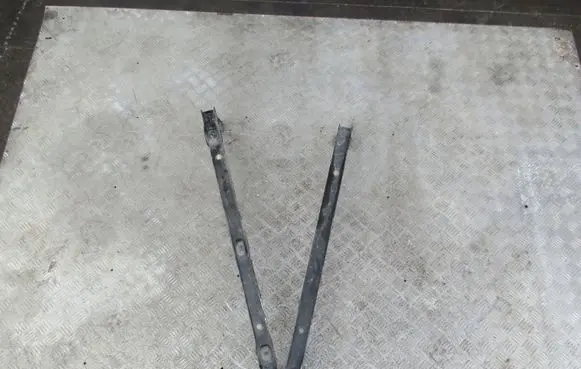 Ford Grand C-MAX Fuel tank mounting bracket 