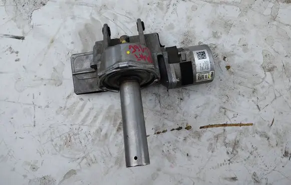 Opel Adam Power steering pump 26145699
