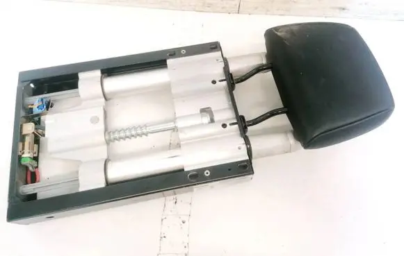 Peugeot 307 Front seat headrest 9643468680