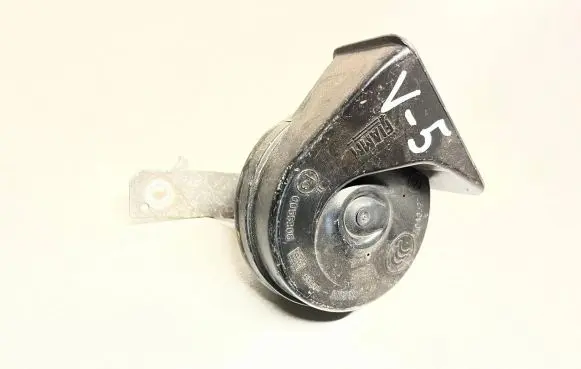 Volvo XC70 Horn signal A046522