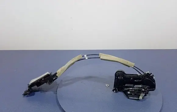 Honda Accord Front door lock 
