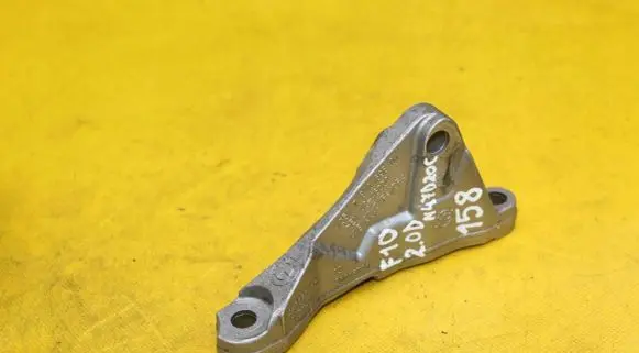 BMW 5 F10 F11 Engine mounting bracket 7810698