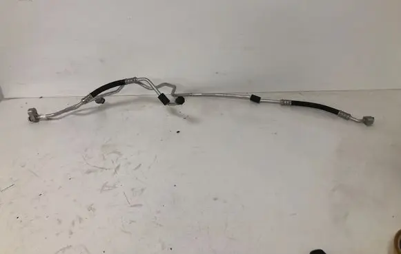 BMW X3 E83 Air conditioning (A/C) pipe/hose 922823404