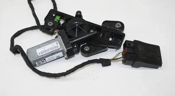 BMW 4 G22 G23 G24 G26 Seat belt adjustment rail 5A05246