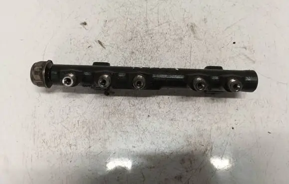 Fuel main line pipe
