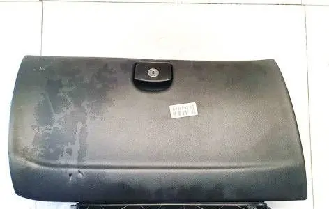 Peugeot 407 Glove box 