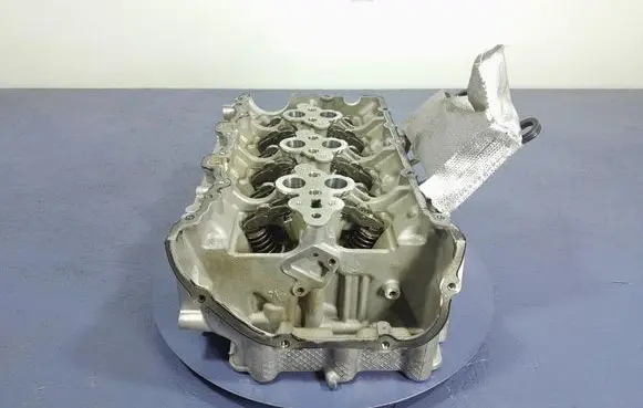 Audi A8 S8 D2 4D Engine head 06M103403AF