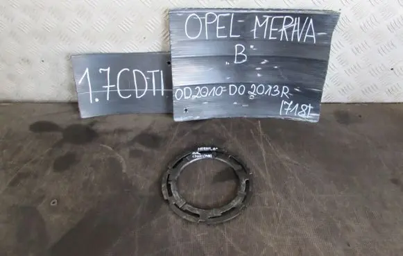 Opel Meriva B In tank fuel pump screw locking ring/nut 