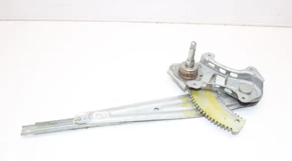 Nissan Micra Rear window lifting mechanism without motor 827201HB5A