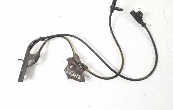 Toyota Auris 150 ABS brake wheel speed sensor 89542-02061