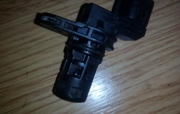 KIA Picanto Camshaft position sensor 3935002710