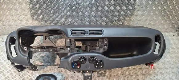 Fiat Panda III Dashboard S27610012
