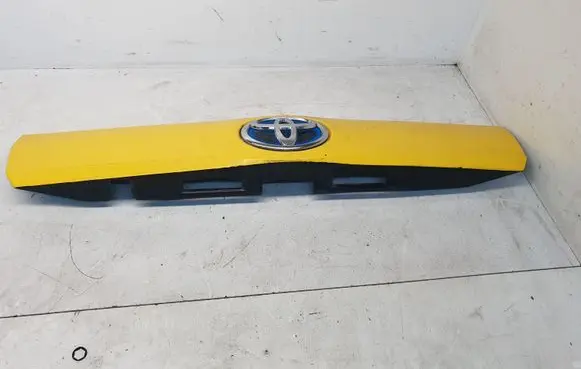 Toyota Prius+ (ZVW40) Trunk door license plate light bar 7680147140
